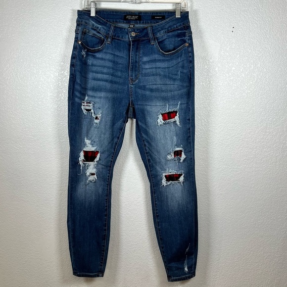 Judy Blue Woman’s 16W Skinny Fit Buffalo Plaid Patch Distressed Denim Jean - Picture 1 of 8